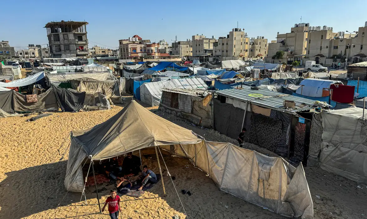 Israel anuncia pausas diárias na atividade militar para ajuda em Gaza