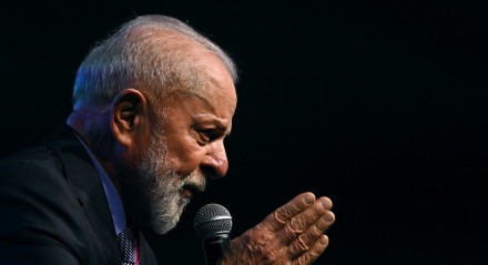 Lula pede 'agilidade' para combater crime organizado na Amazônia legal
