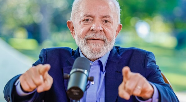 Lula afirma que Roberto Campos Neto &eacute; seu &quot;advers&aacute;rio pol&iacute;tico&quot;