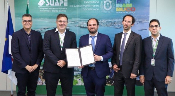 Parceria de Suape com Arhyze pretende produzir hidrogênio verde, amônia verde e e-metanol dando mais um passo em direção à descarbonização e a uma transição energética justa e verde
