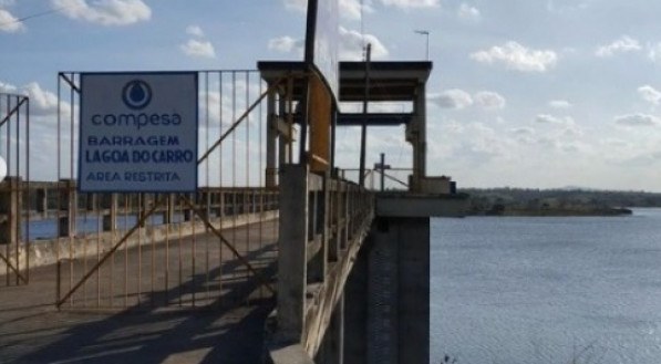 Barragem de Lagoa do Carro abrirá uma das comportas nesta quarta-feira (19)