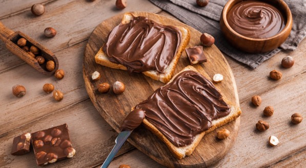 Imagem ilustrativa de pão com chocolate