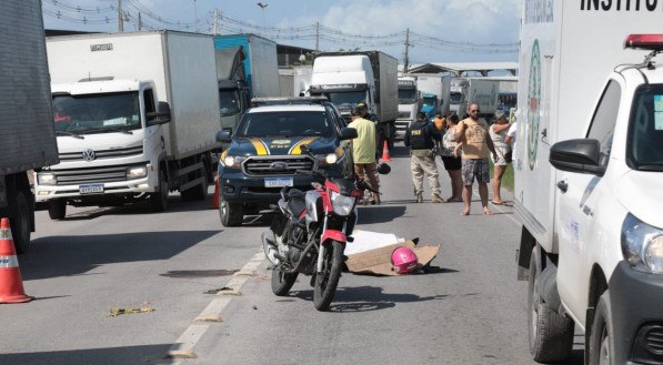 Motoqueiro de aplicativo morreu ao perder controle da moto na BR-101, no Recife