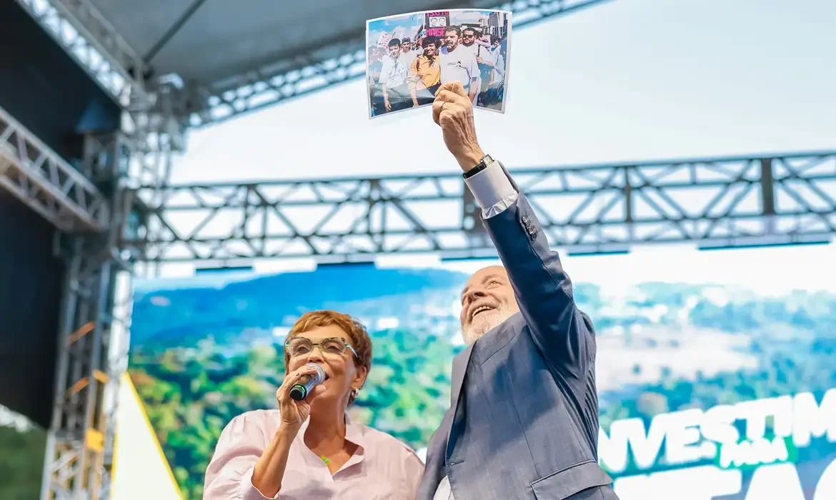 Lula cobra ação da Vale sobre vítimas do rompimento de barragens em MG