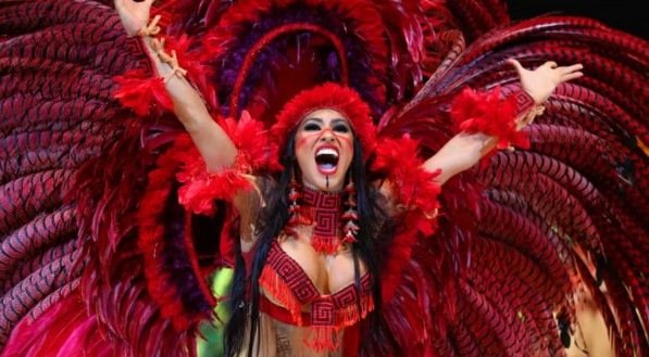 Imagem de Isabelle Nogueira, do Boi Garantido, para o Festival de Paritins