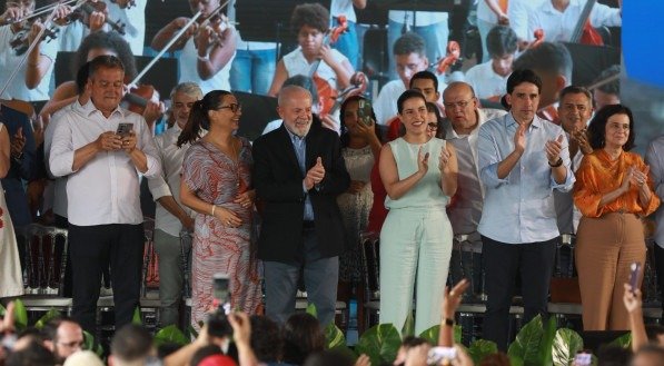 Ministra da Saúde acompanhou agenda de Lula no Recife, nesta terça-feira (2)