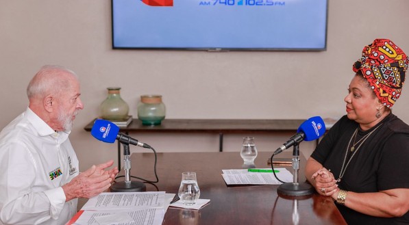 Presidente da República, Luiz Inácio Lula da Silva, durante entrevista a Silvana Oliveira, da Rádio Sociedade. Salvador - BA.