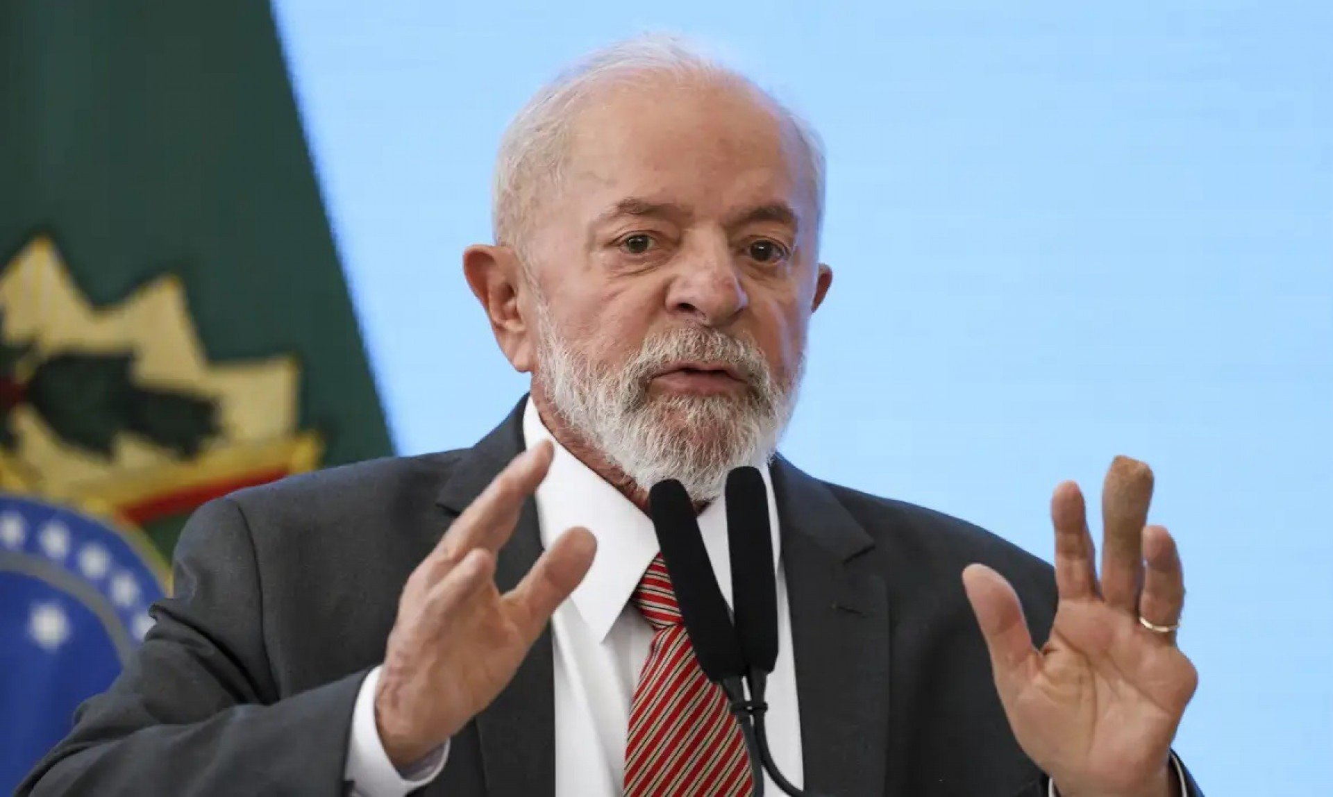 Autoridades se manifestam em apoio a Lula, após cirúrgia na cabeça