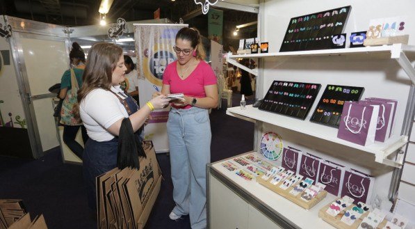 Espaço Sebrae de Economia Criativa torna mais fácil o sonho de pequenos empreendedores de participar da Fenearte