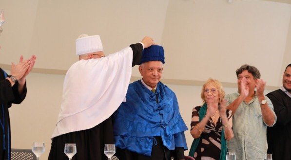 José Ursicino da Silva, o Maestro Duda, recebe o título de Doutor Honoris Causa da Universidade Federal de Pernambuco