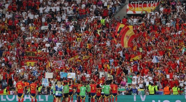 Espanha e França se enfrentam nesta terça-feira (9), às 16h (horário de Brasília), pelas semifinais da Eurocopa
