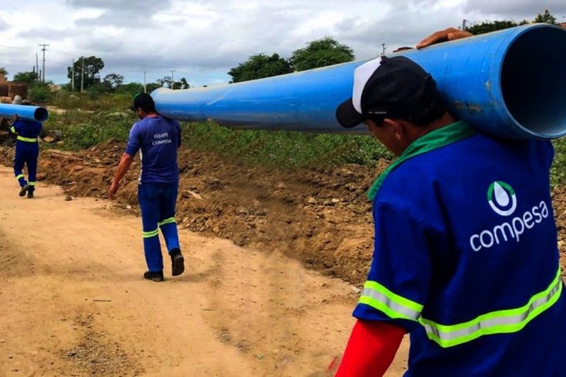 Compesa programa investimentos de R$ 400 milhoes epsecialmente na troca de tubula&ccedil;&otilde;e sda Regi&atilde;o Metropolitana do Recife.