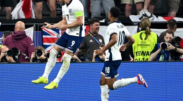 Inglaterra vira sobre a Holanda nos acréscimos e encara Espanha na final da Eurocopa
