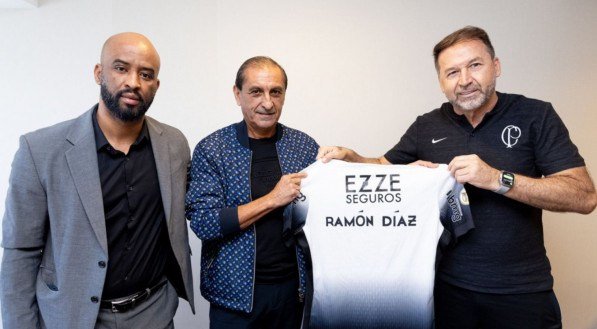 Corinthians anuncia Ramón Díaz como novo técnico
