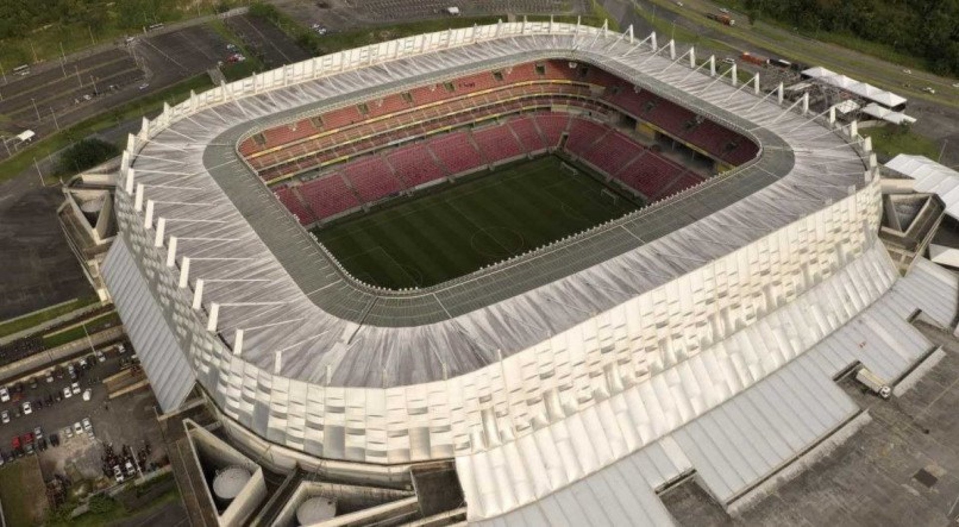 Imagem aérea da Arena de Pernambuco, localizada na cidade de São Lourenço da Mata, na Região Metropolitana do Recife (RMR)