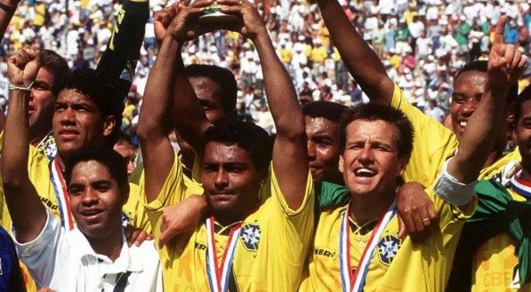 Há 30 anos seleção brasileira pôs fim a longo jejum ao faturar o tetra
