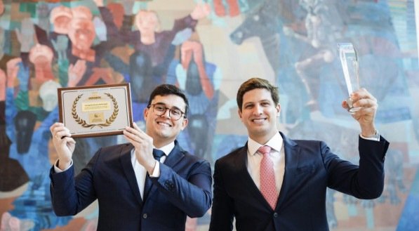 João Campos e Victor Marques receberam prêmio na ONU, em Nova York