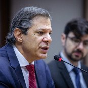 Haddad leva a Lula cardápio de medidas contra tarifaço
