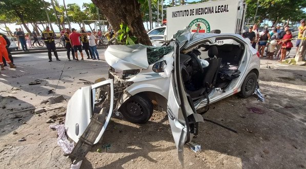 Cinco mortos e um ferido em violenta colisão de trânsito no Pina, na Zona Sul do Recife