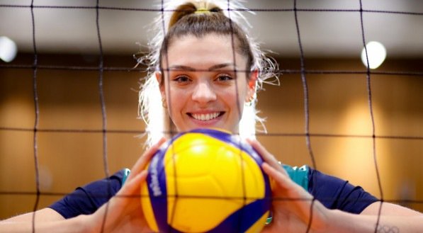 Imagem de Rosaria, uma das principais jogadoras do Brasil no V&ocirc;lei Feminino em Paris 2024