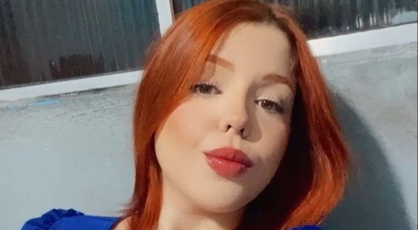 Maria Clara Adolfo de Souza, de 21 anos, foi morta a tiros na frente de casa, no bairro de Socorro