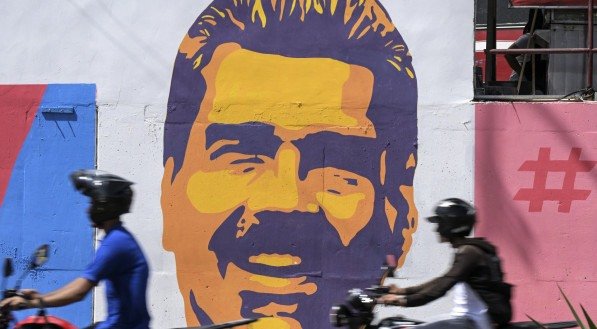 Grafite com a imagem do atual ditador venezuelano Nic&oacute;las Maduro