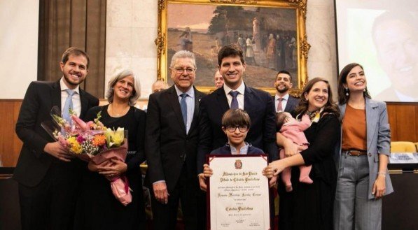 Família Campos na entrega de título de cidadão paulistano a Eduardo Campos