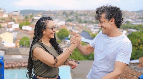 Daniel Coelho, pré-candidato à Prefeitura do Recife e sua vice, Mariana Melo.