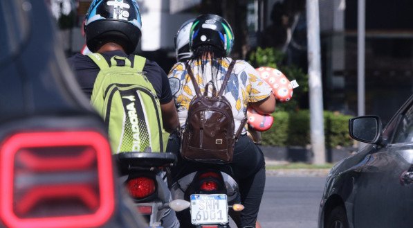 Passageiros e condutores v&iacute;timas de quedas e colis&otilde;es com motos ter&atilde;o o aplicativo indicado, exige o Minist&eacute;rio P&uacute;blico do Trabalho em Pernambuco

