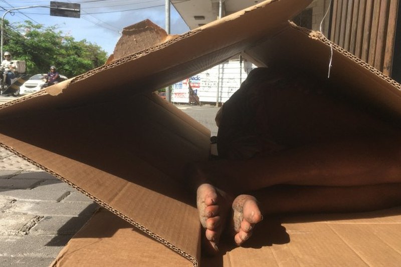 O indicador mais evidente dessa mudan&ccedil;a &eacute; o Coeficiente de Gini, que mede a desigualdade de renda. No conjunto das 22 principais regi&otilde;es metropolitanas, o Gini caiu de 0,565 em 2021 para 0,534 em 2024