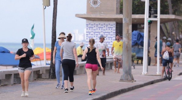 O s&aacute;bado, portanto, come&ccedil;a logo cedo, &agrave;s 6h, com a turma da corrida inaugurando o Recife Running Tour.