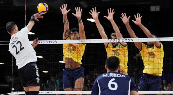 Seleção Brasileira de Vôlei garantiu classificação após vitória esmagadora sobre o Egito
