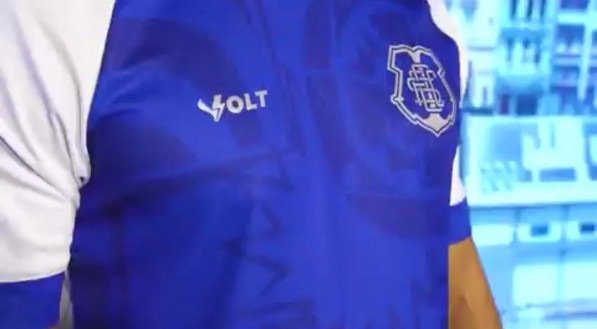 Imagem de parte de camisa alternativa do Santa Cruz lançada pela Volt