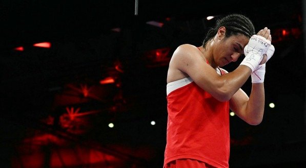 Embaixadora da Unicef pela Argélia, Khelif deu início a trajetória no boxe em 2018 aos 19 anos e sempre competiu na categoria feminina