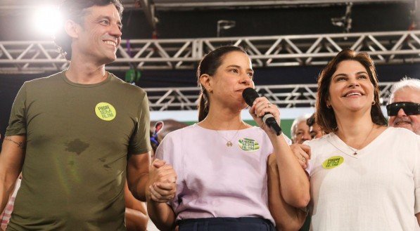 Daniel Coelho com Raquel Lyra e Priscila Krause