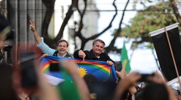 Ex-presidente Jair Bsolsonaro (PL) e o candidato a Prefeitura do Recife, Gilson Machado (PL)