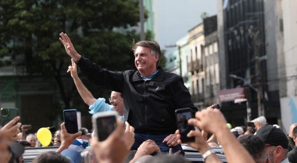 Ex-presidente, Jair Bolsonaro no centro do Recife.