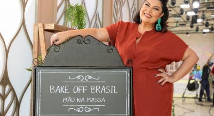 Fabiana Karla comanda nova temporada do Bake Off Brasil