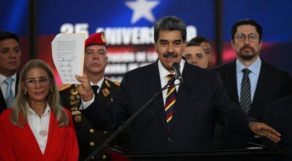 Maduro foi proclamado presidente reeleito com 52% dos votos, contra 43% de González Urrutia, mas o Conselho Nacional Eleitoral (CNE) não publicou os detalhes da apuração