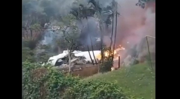 Imagem do avião que em São Paulo (SP), em Vinhedo