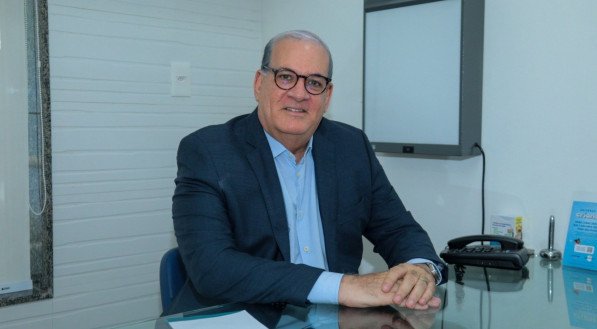 &quot;Teremos, cada vez mais, vacinas com plataformas mais novas, com t&eacute;cnicas que garantam melhor efetividade e com bom perfil de seguran&ccedil;a. Que sejam de distribui&ccedil;&atilde;o com equidade&quot;, diz Eduardo Jorge, presidente da 26&ordf; Jornada Nacional de Imuniza&ccedil;&otilde;es SBIm