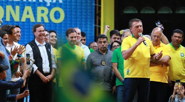 Visita de Jair Bolsonaro expõe divisão do PL pernambucano