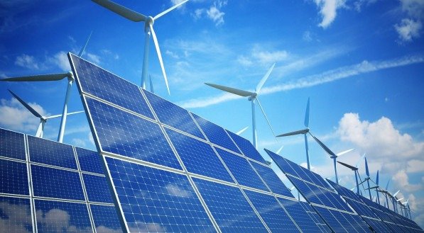 Geração de energia solar em parque de energia éolica são intermitentes e precisam de outras fontes.