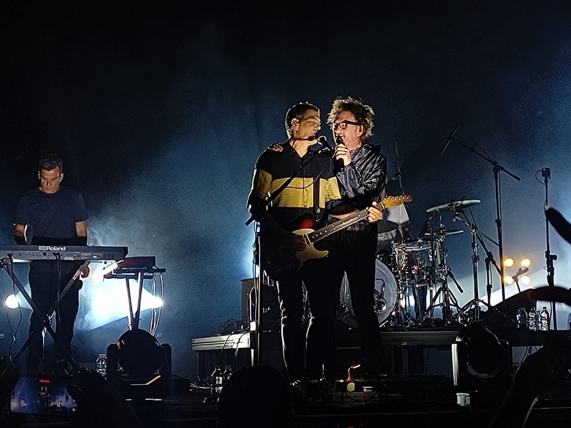 Com legião de fãs, Dado Villa-Lobos e Marcelo Bonfá voltam ao Classic Hall com turnê As V Estações