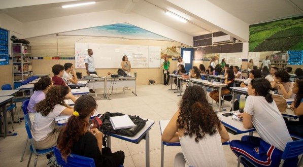 Ao longo do primeiro semestre letivo, a SEE promoveu aulas preparatórias de inglês e espanhol para 20.080 estudantes inscritos