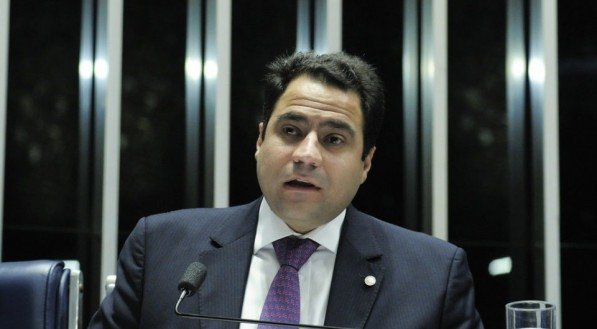 Presidente da Ordem dos Advogados do Brasil (OAB), José Alberto Simonetti.
