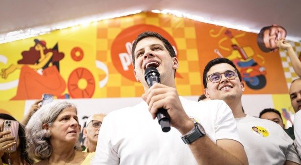 João Campos inaugura comitê de campanha na Zona Norte do Recife