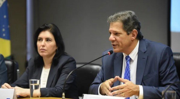 Ministra Simone Tebet e o ministro Haddad querem cortar o orçamento, mas já são alvo de colegas que querem gastar mais em 2025