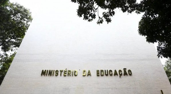 As mudanças anunciadas pelo MEC são referentes à repactuação de construções na educação básica e profissionalizante