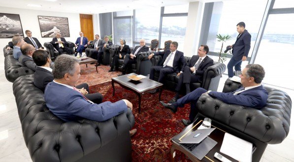 STF faz acordo com governo e Congresso para manter emendas, mas cobra ajustes